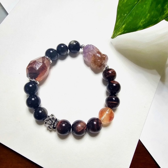 Guardian’s Vortex – Pi Yao Wealth Bracelet - Picture 3 of 4